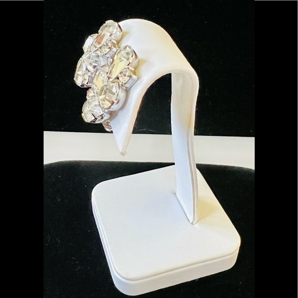 Statement Signed Elegant Crystal Clip On Earrings - Picture 7 of 9